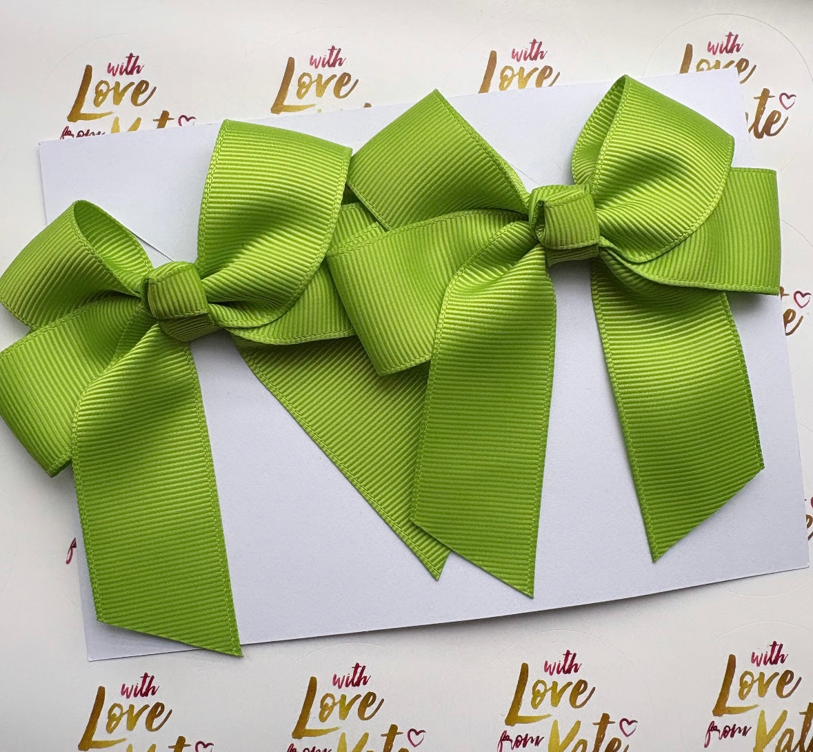 Lime longtail bow