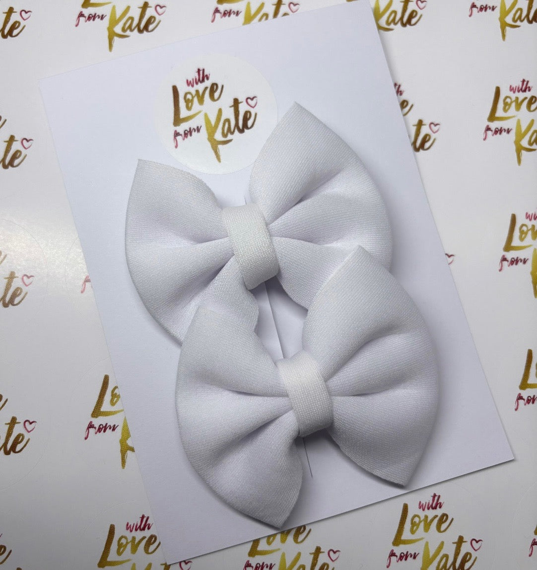 White scuba pinch bow