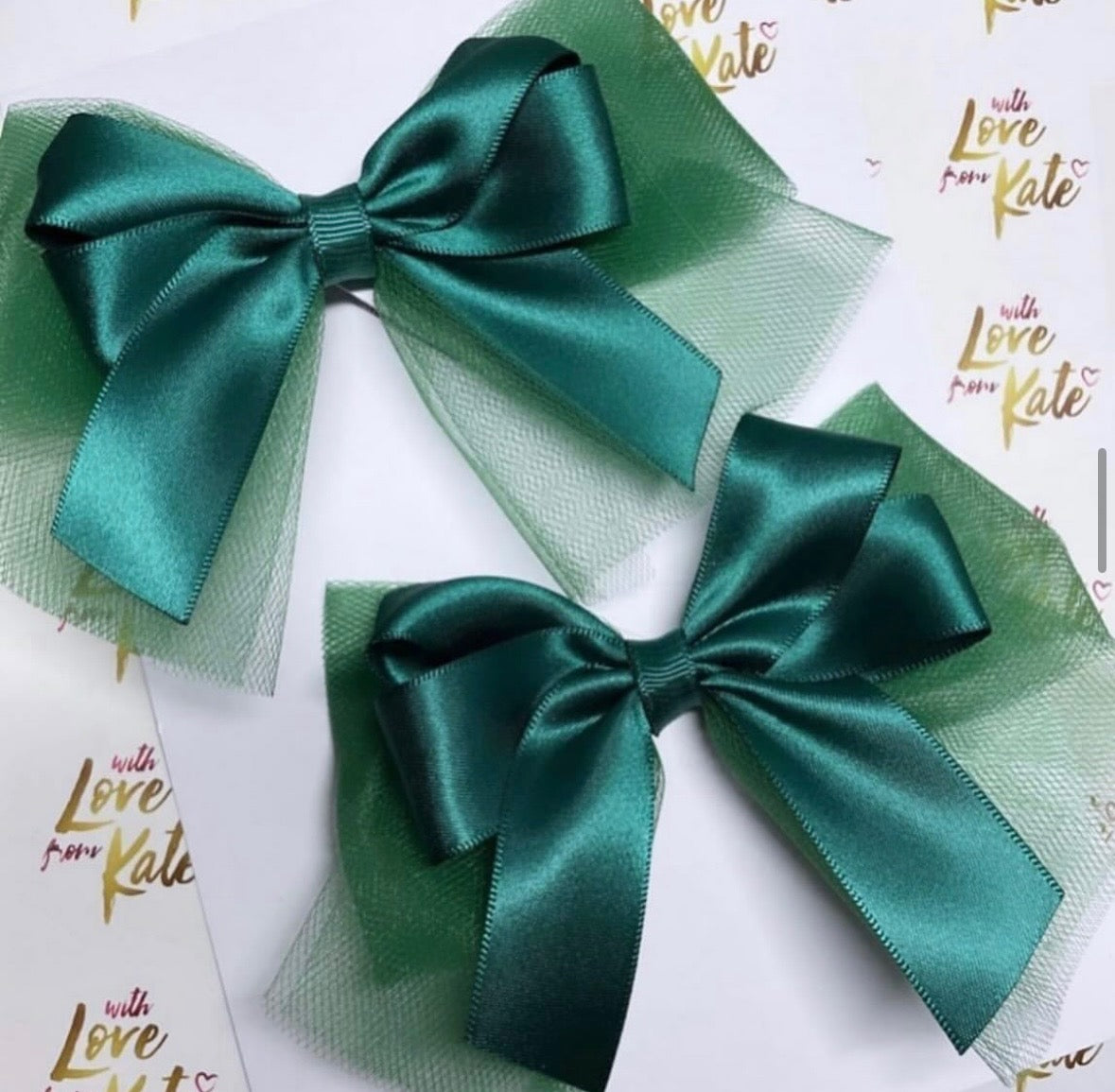 Dark green tulle & satin bow