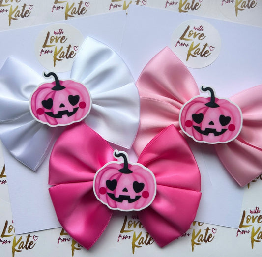 Pink pumpkin centre Halloween bow!